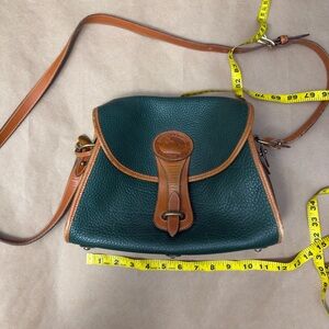 Vintage DOONEY & BOURKE all weather leather crossbody bag